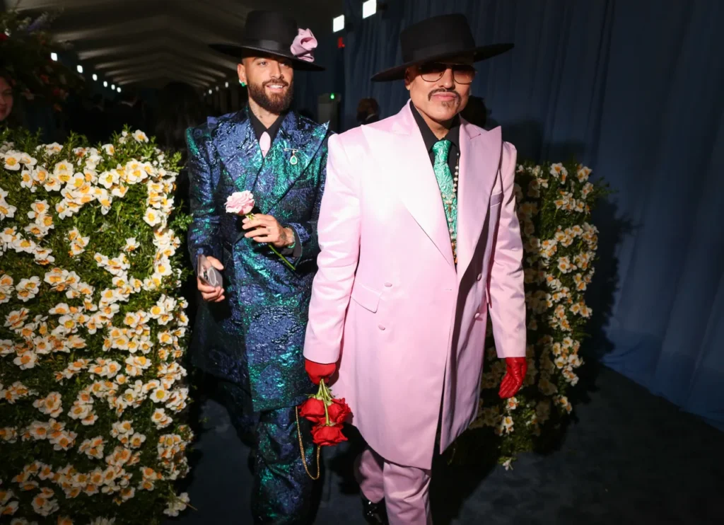 METGALA2025-STREETSTYLE-PHILOH-2013-1024x742 Фил Оу засне най-добрите пристигания на Met Gala 2025