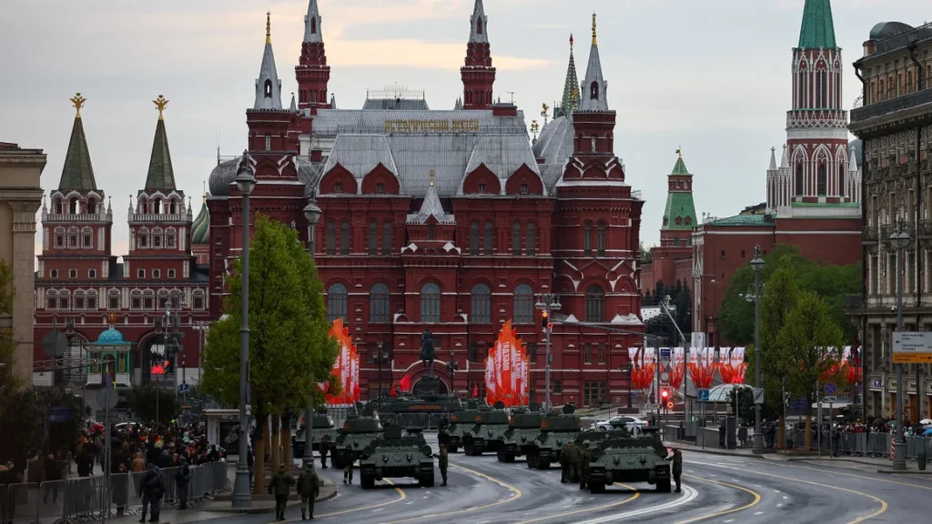 c-2025-04-29t175558z-453578166-rc2s7ea1q073-rtrmadp-3-ww2-anniversary-russia-parade-rehearsal-1024x576 Путин, Си Цзинпин и съюзнически лидери празнуват Деня на победата в Москва