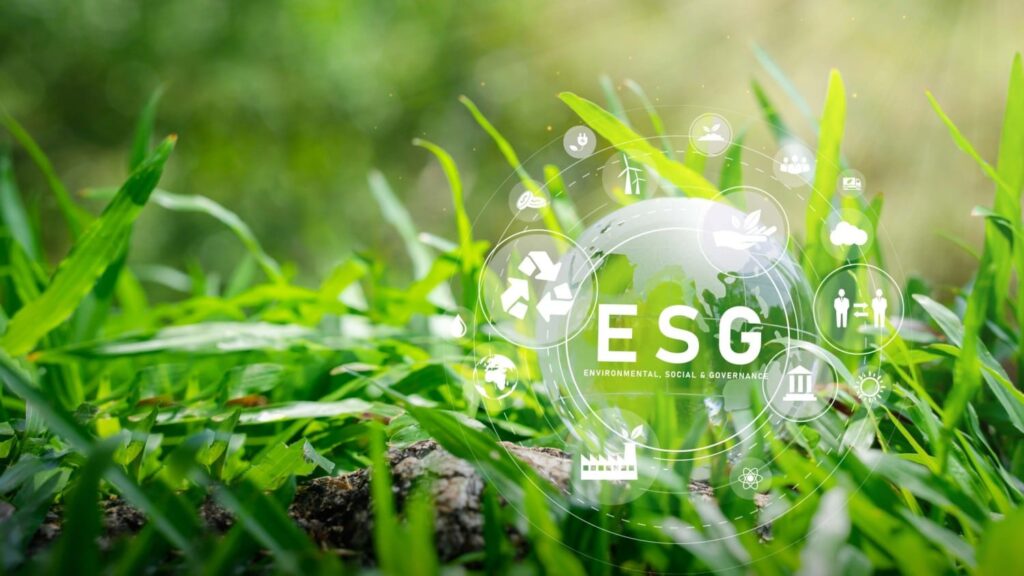 esg-the-world-of-glass-paint-for-the-environment-society-and-governance-sustainable-environmental_t20_vg16xg-1024x576 Градове на бъдещето: устойчивост, зелени сгради и умна инфраструктура