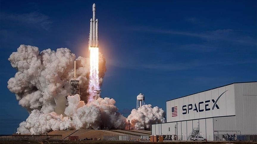 spacex Илон Мъск отново е в центъра на вниманието през юни 2025 г., след поредица от събития, които разтърсиха както бизнеса му, така и политическото му участие.